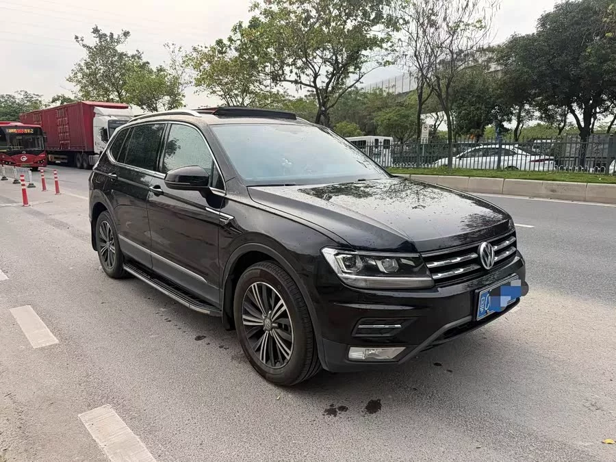 Volkswagen Tiguan L