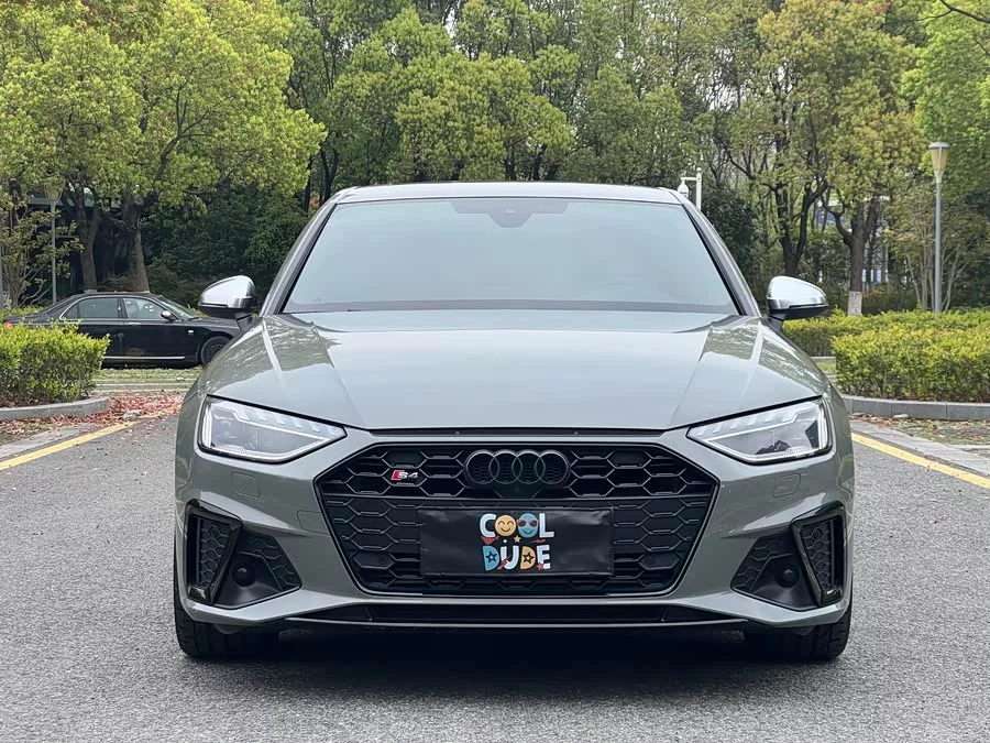 Audi S4