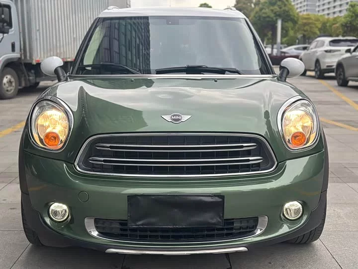 MINI COUNTRYMAN