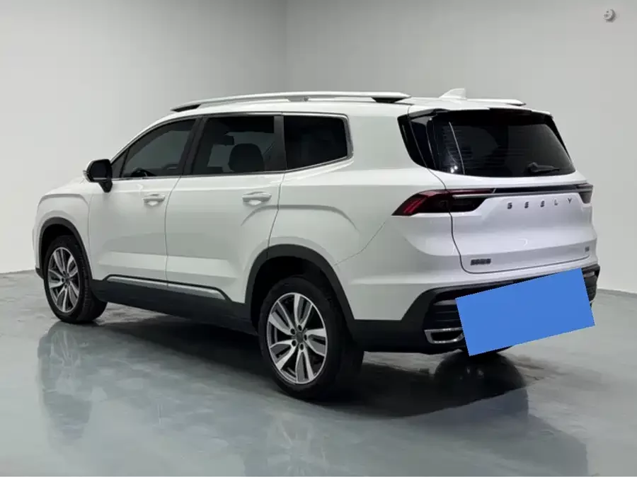 Geely Okavango