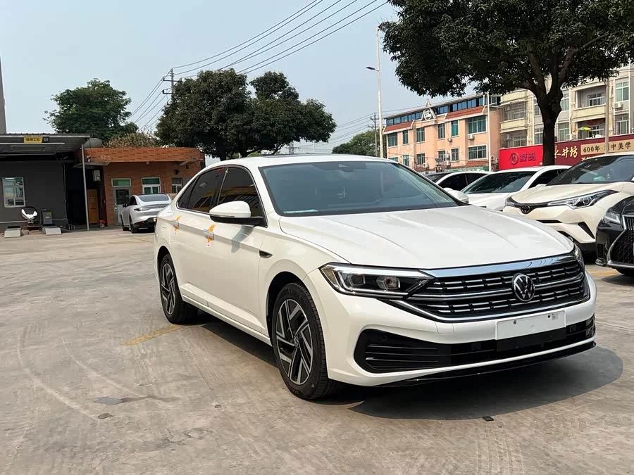 Volkswagen Sagitar