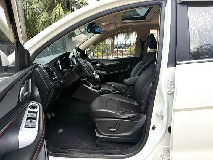 Baojun 560
