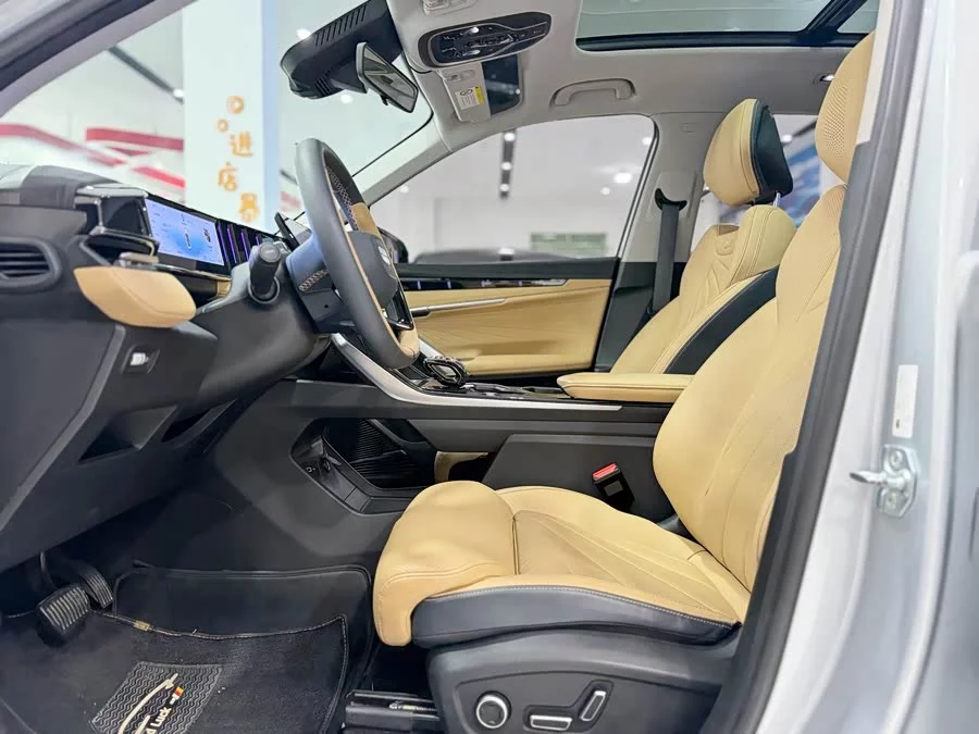 Geely Boyue L