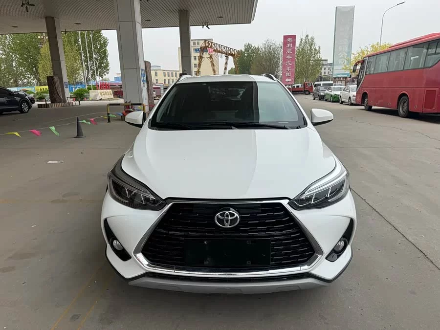 Toyota YARiS L