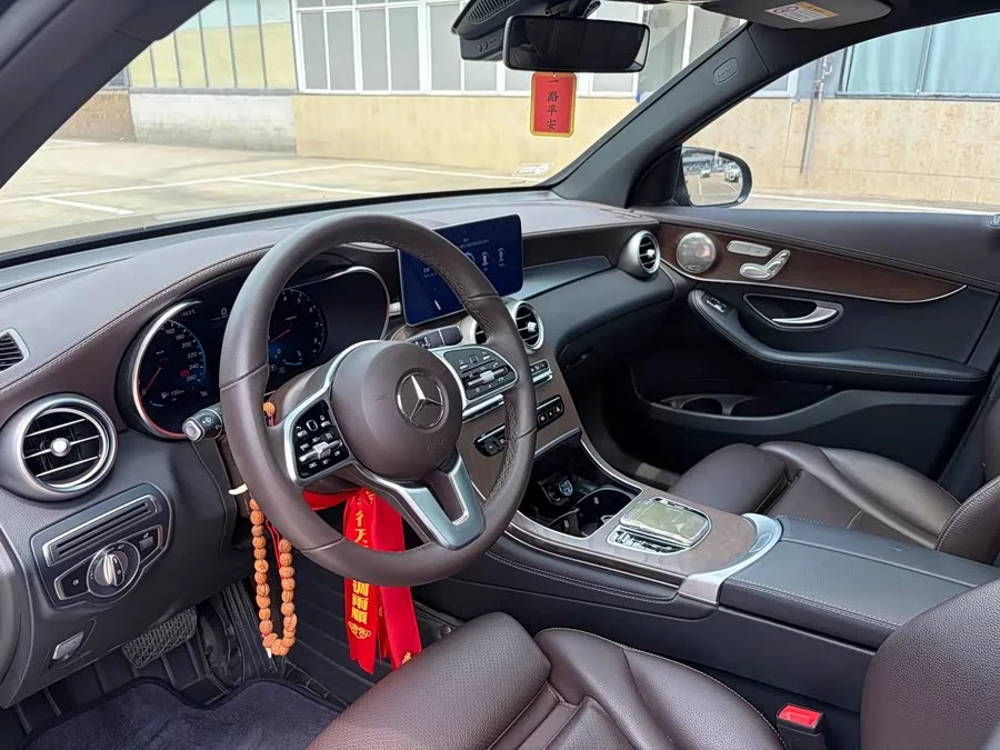 Mercedes Benz GLC