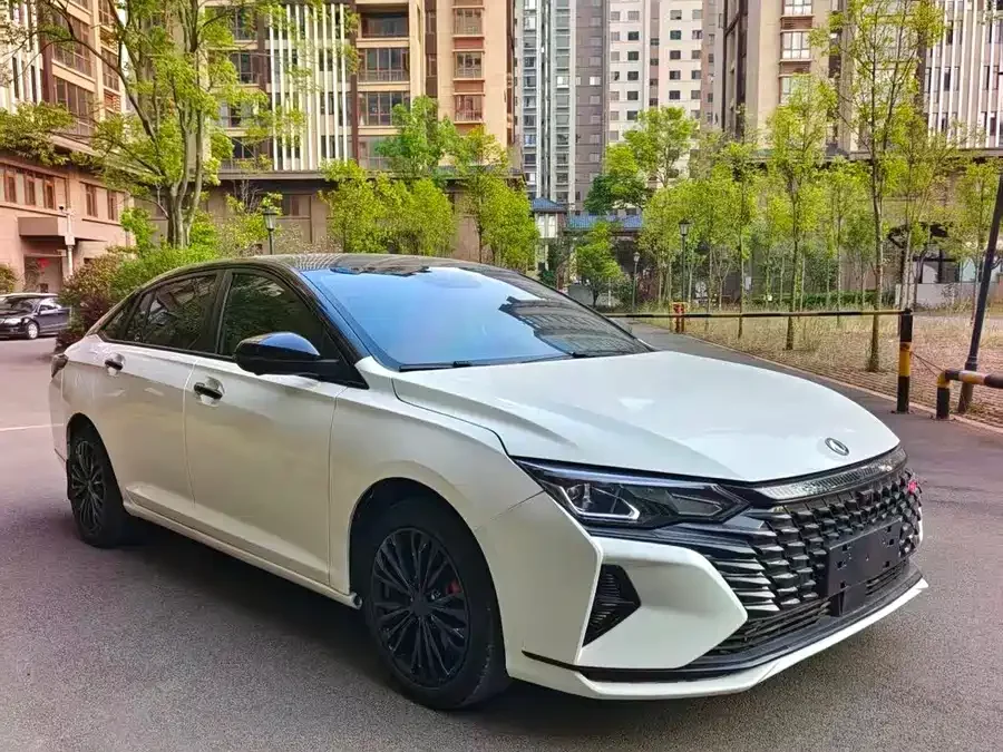 Dongfeng Yixuan MAX
