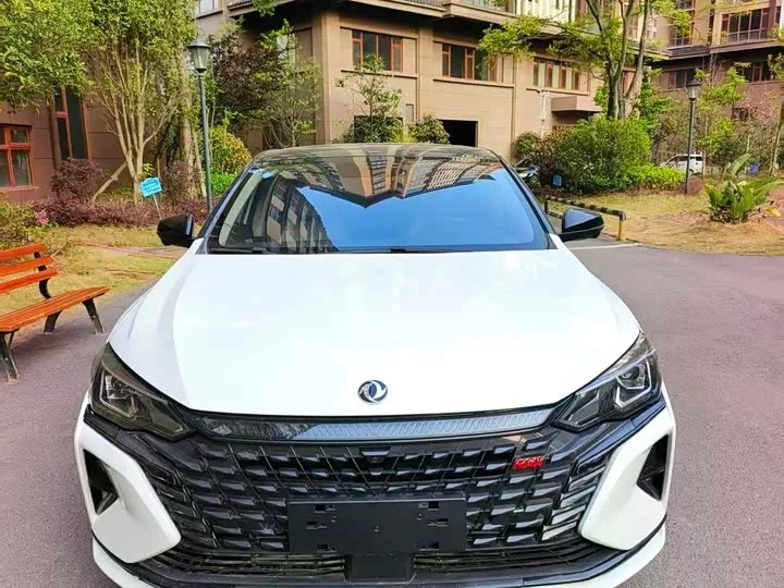 Dongfeng Yixuan MAX