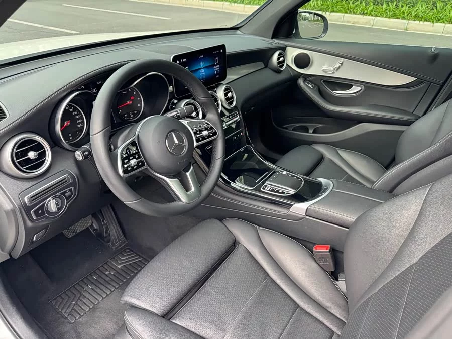 Mercedes Benz GLC