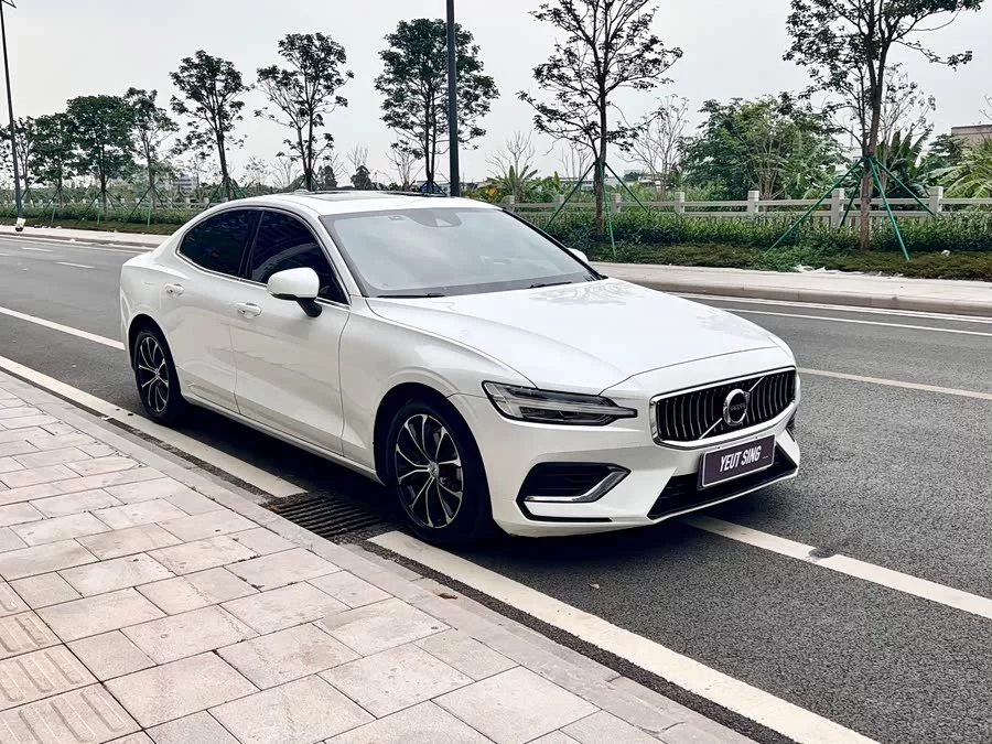 Volvo S60
