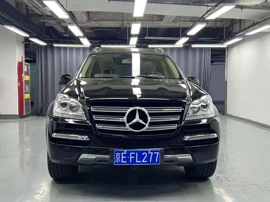 Mercedes Benz GL-Class
