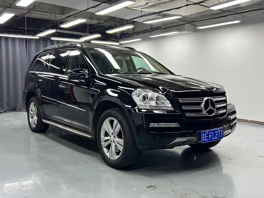 Mercedes Benz GL-Class