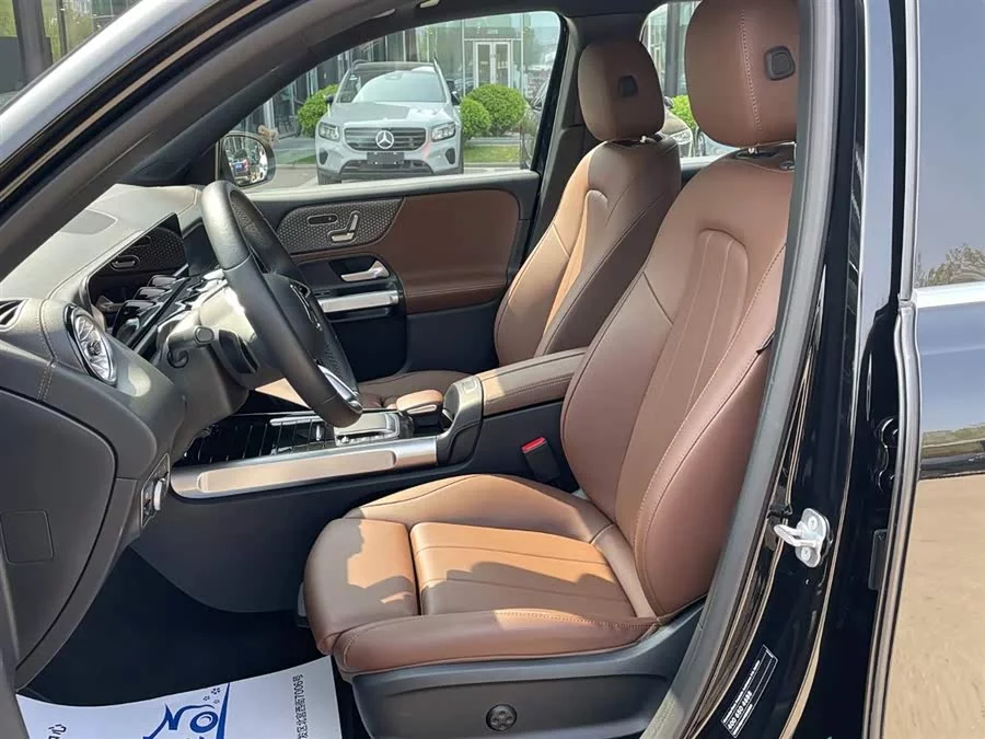 Mercedes Benz GLB