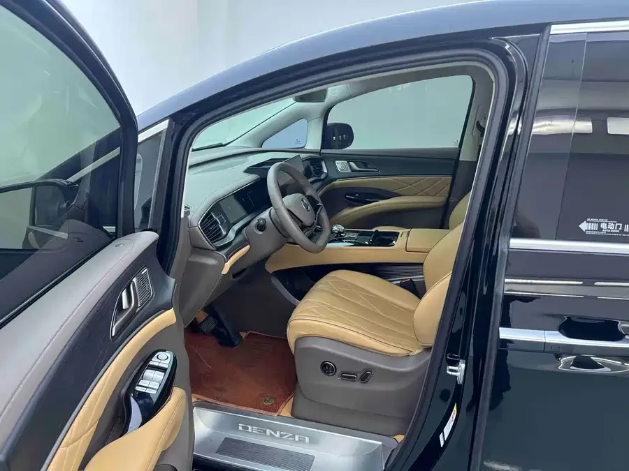 BYD D9