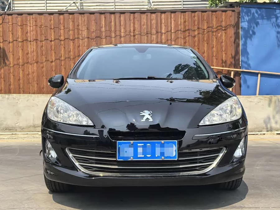 Peugeot 408