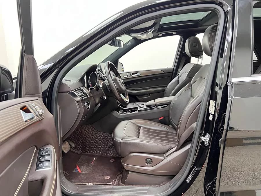 Mercedes Benz GLE (Imported)