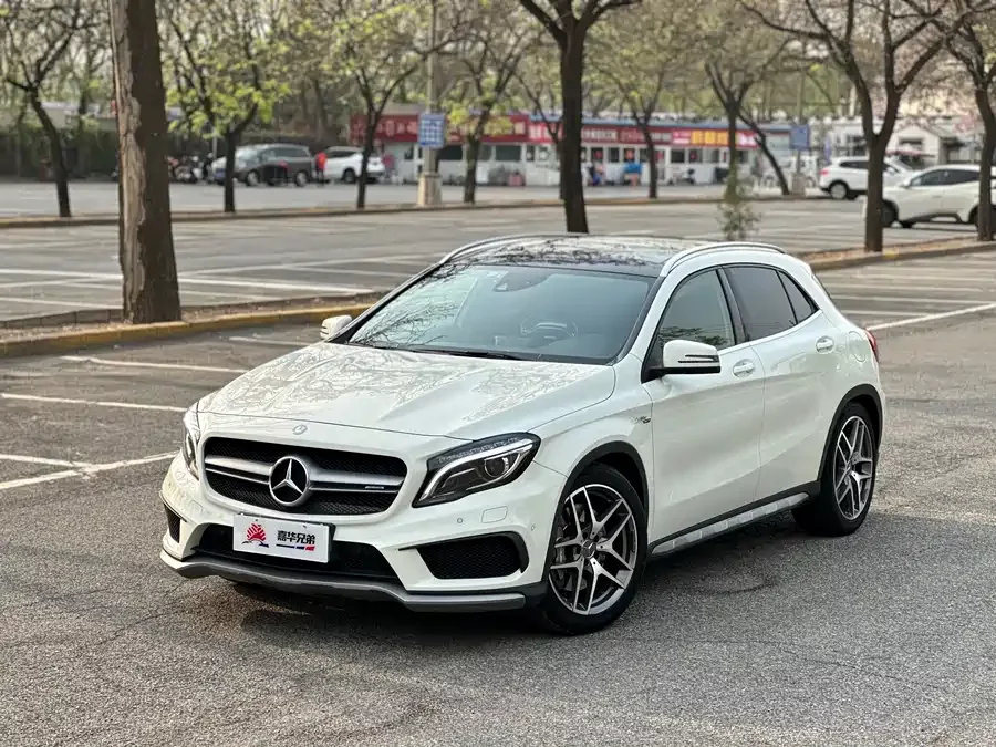 Mercedes Benz GLA AMG