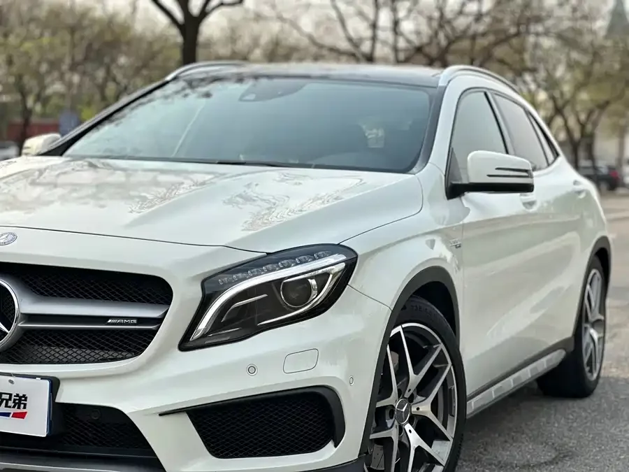 Mercedes Benz GLA AMG