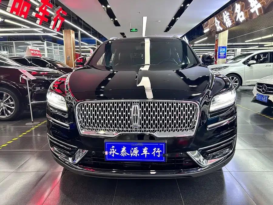 Lincoln Navigator