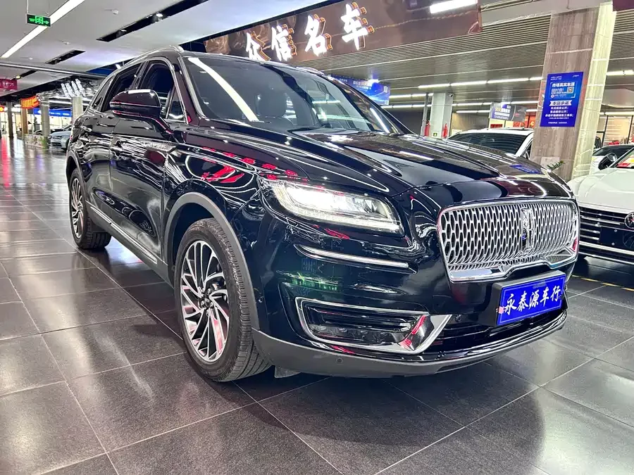 Lincoln Navigator