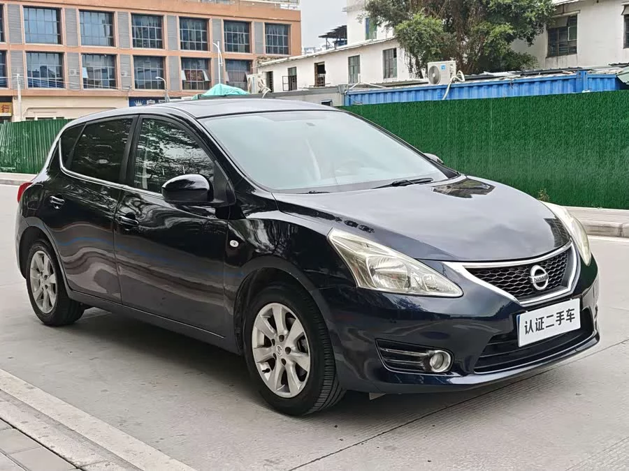 Nissan Tiida