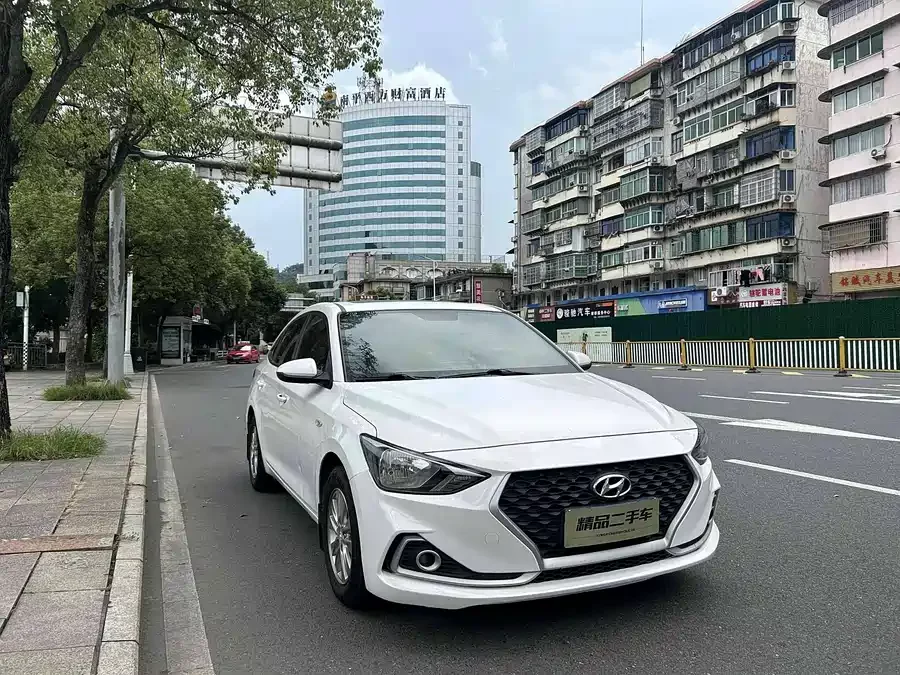 Hyundai Elantra / Celesta