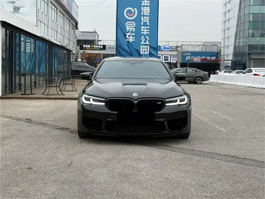 BMW M5
