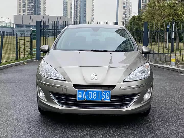 Peugeot 408