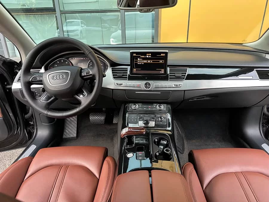 Audi A8