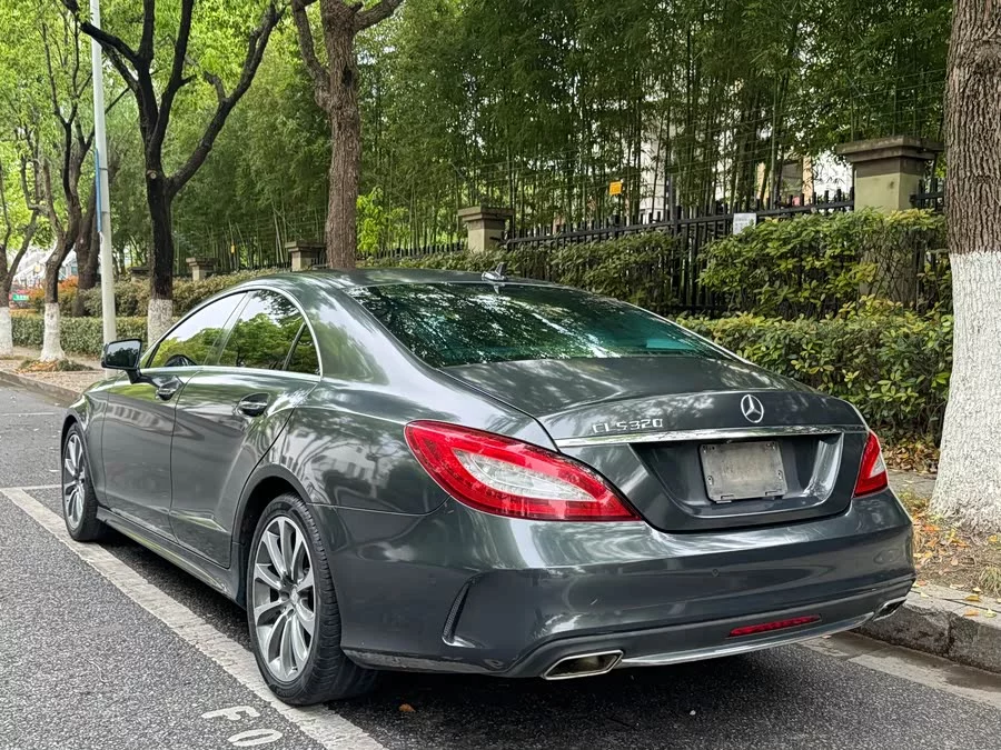 Mercedes Benz CLS