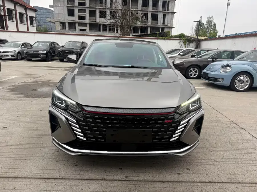 Dongfeng Yixuan MAX