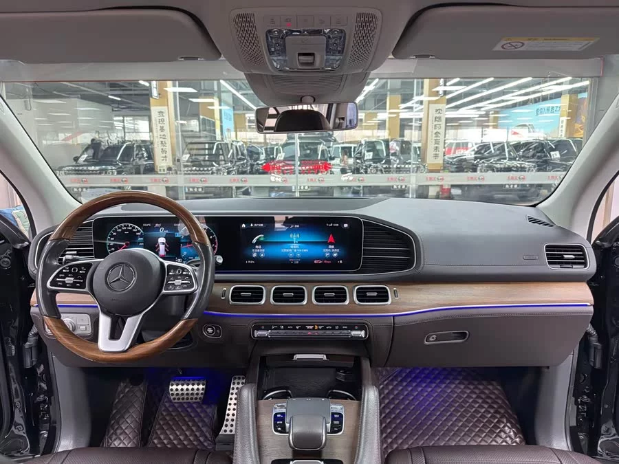 Mercedes Benz GLS