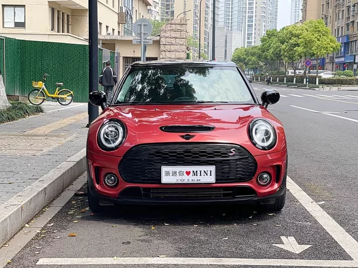 MINI CLUBMAN