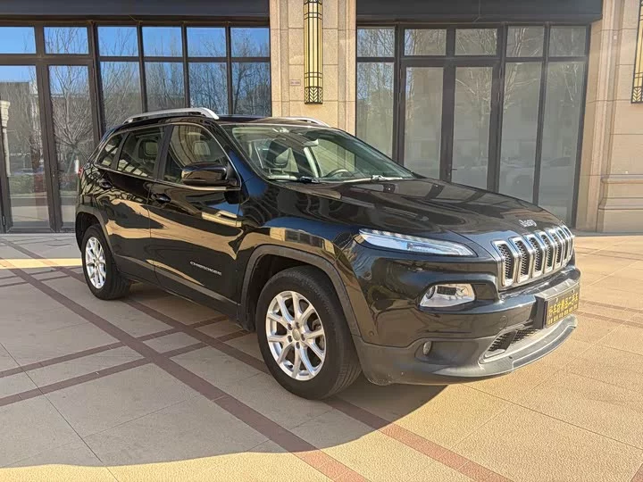 Jeep Cherokee