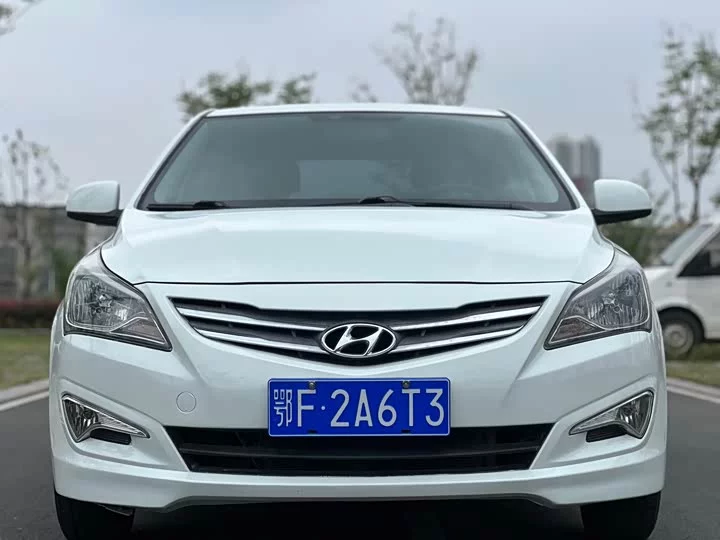 Hyundai Rena