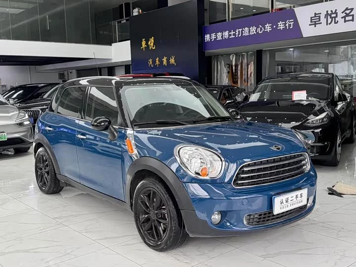 MINI COUNTRYMAN
