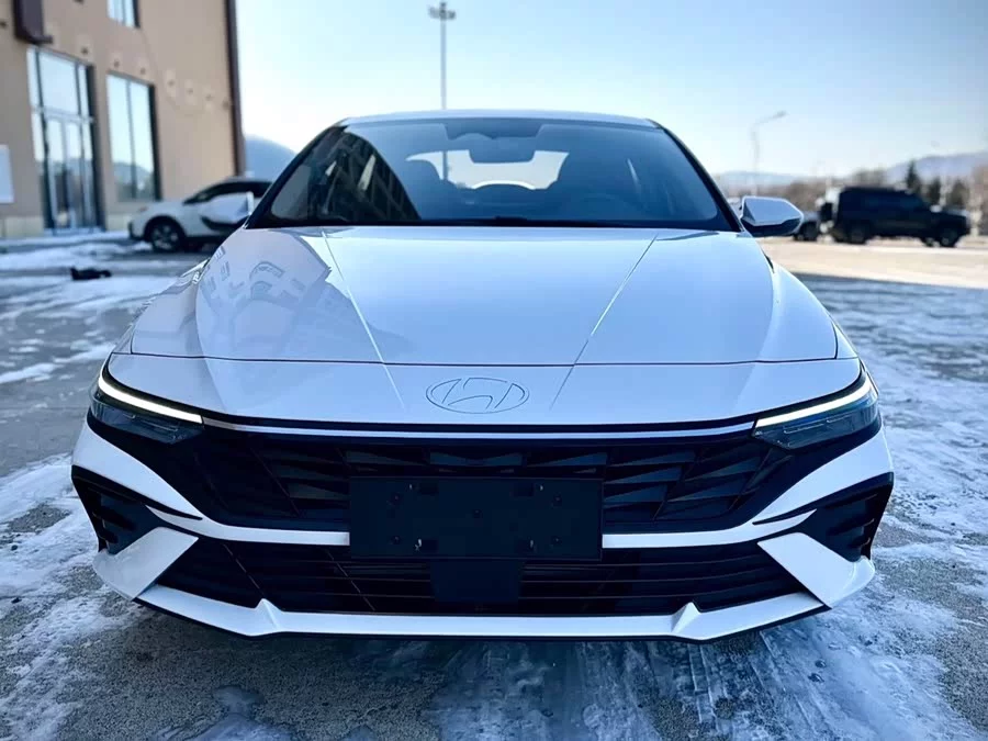 Hyundai Elantra