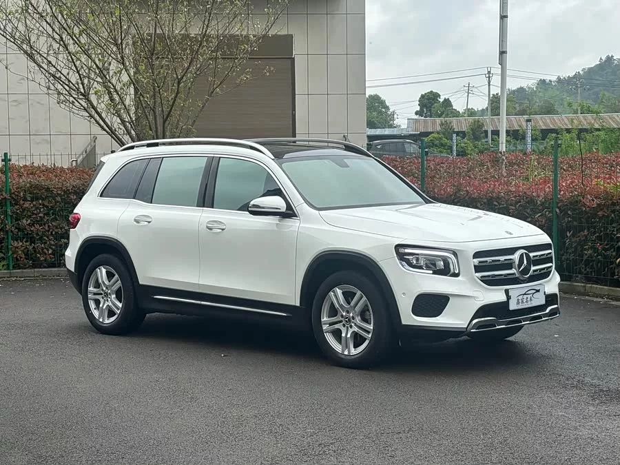 Mercedes Benz GLB