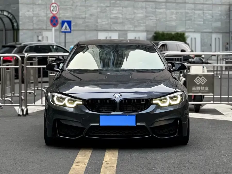 BMW M4