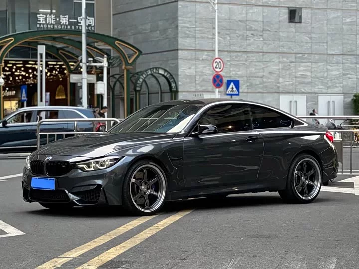 BMW M4