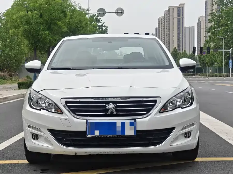 Peugeot 408