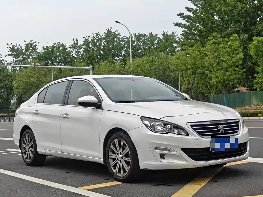 Peugeot 408