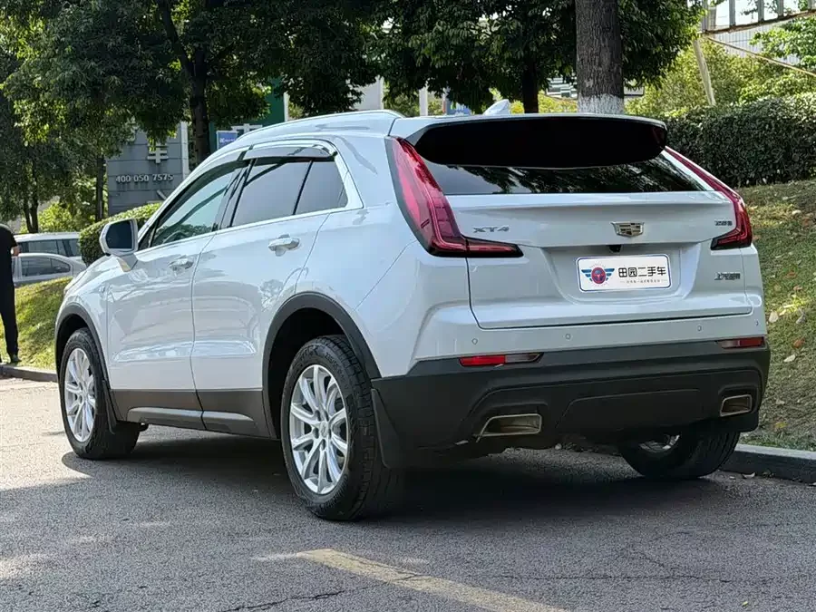 Cadillac XT4