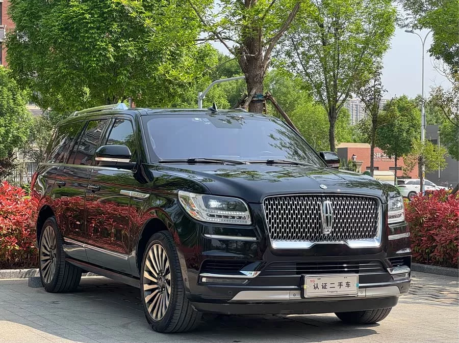 Lincoln Navigator