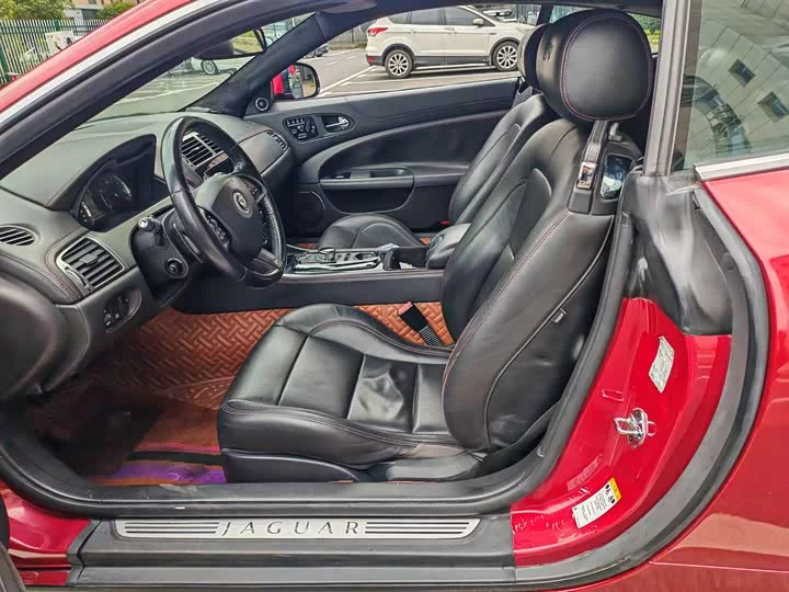 Jaguar XK
