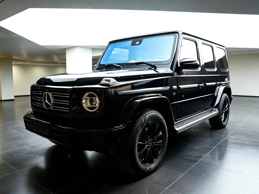 Mercedes Benz G-rated