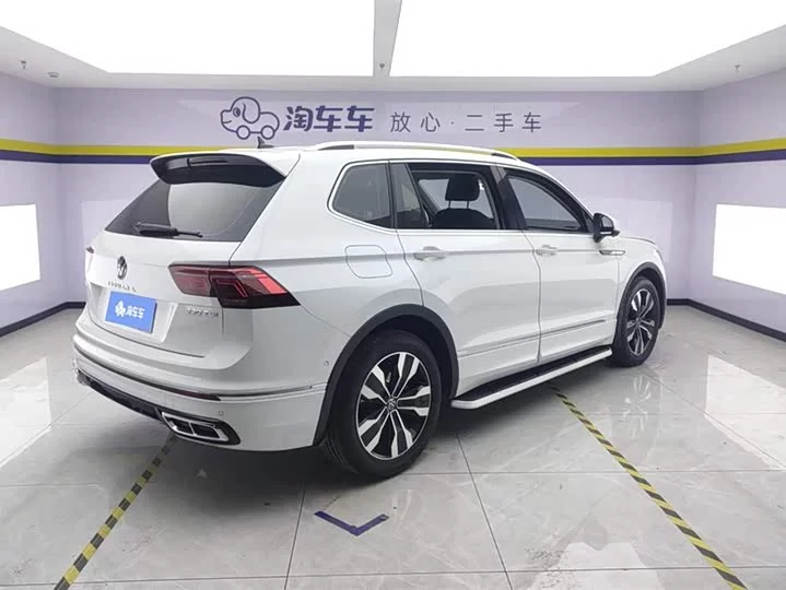 Volkswagen Tiguan L
