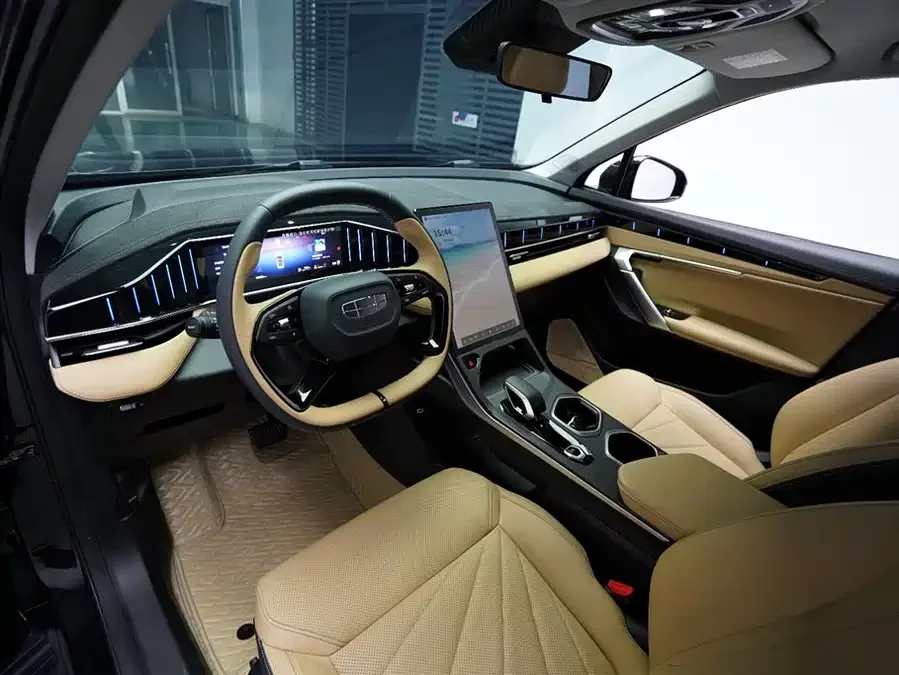 Geely Boyue L