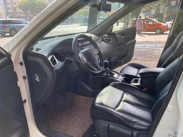 Nissan Qijun