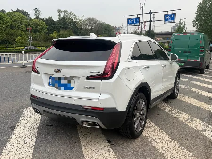 Cadillac XT4