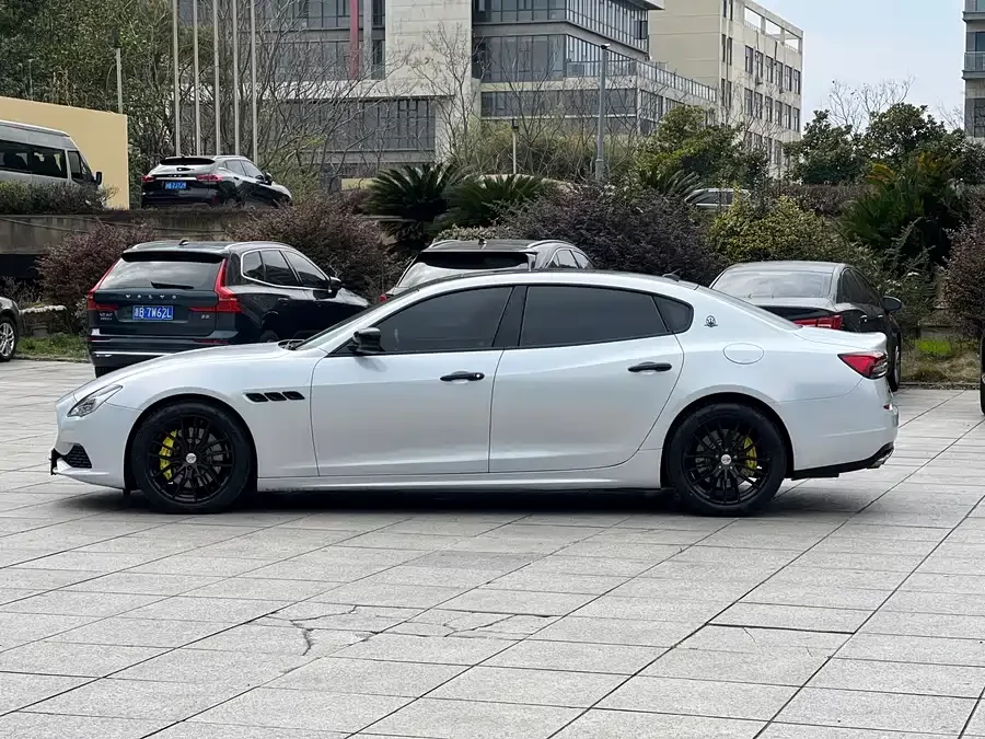 Maserati President